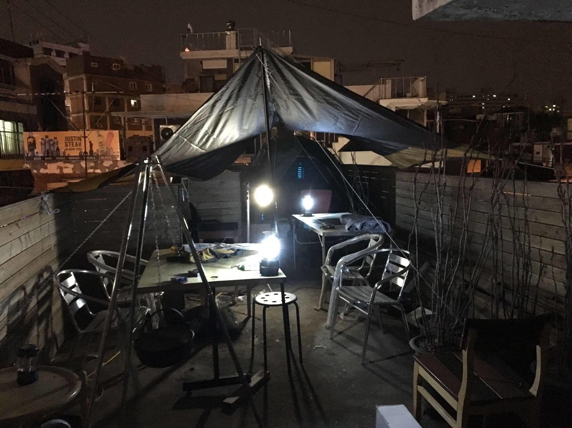 Social House Hotel Seoul Bagian luar foto